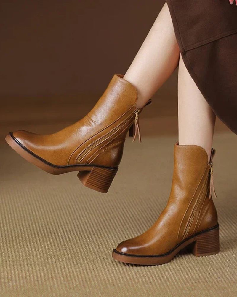 Céleste - Botte en cuir noire avec un talon confortable, élégante et intemporelle
