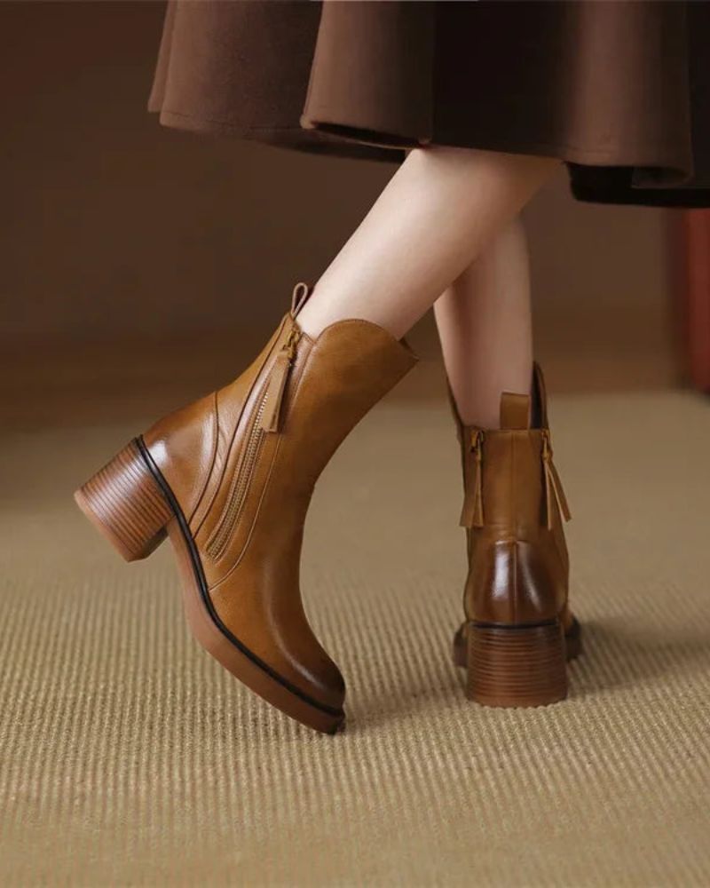 Céleste - Botte en cuir noire avec un talon confortable, élégante et intemporelle