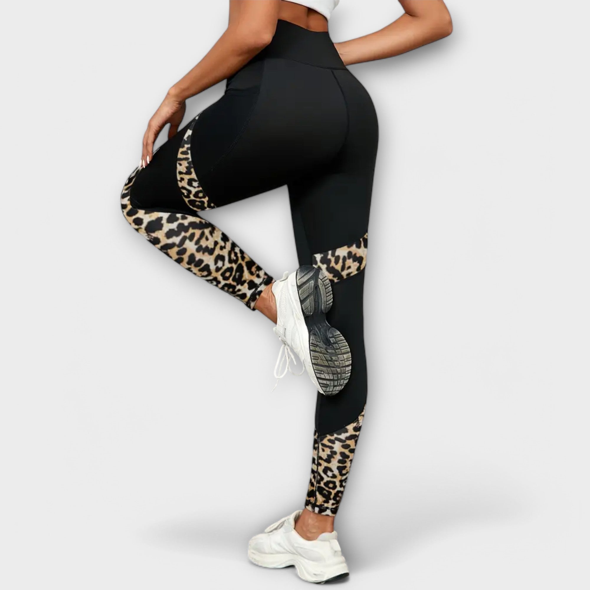 Pantaloni de antrenament cu talie înaltă și imprimeu leopard