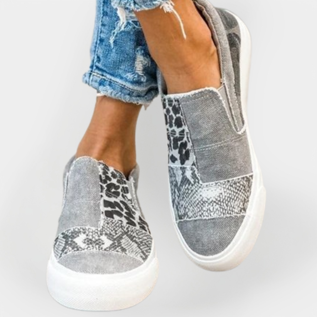 Pantofi Confortabili cu Design Unic în Stil Animalier
