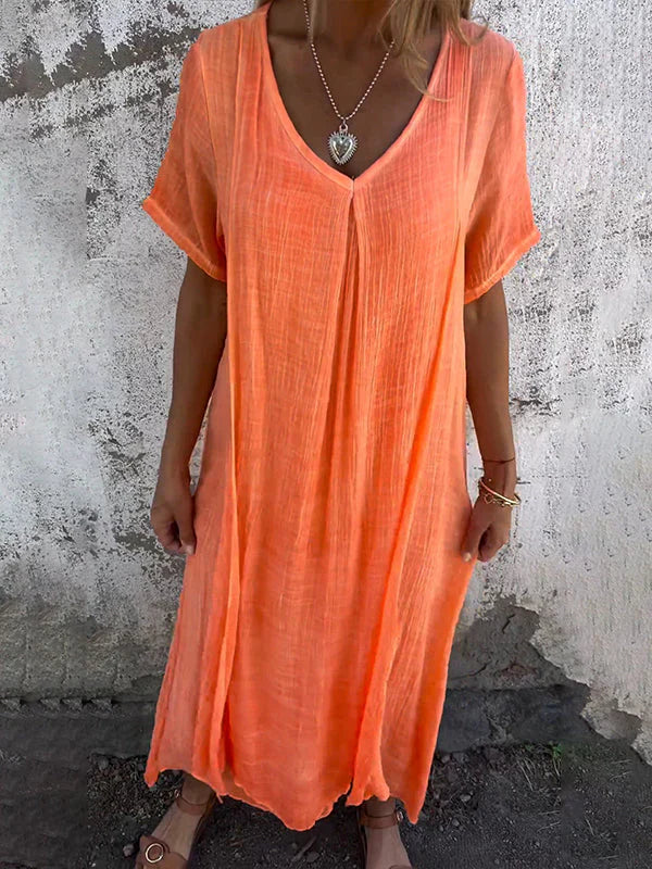 Marisol | Robe maxi évasée avec décolleté en V et tissu fluide