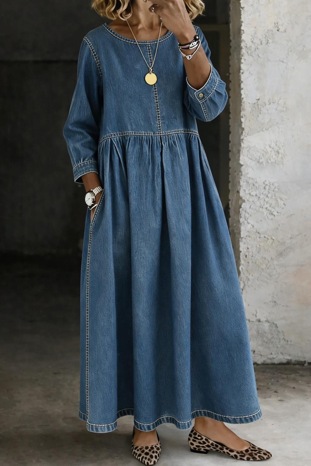Melissa™ | Rochie din denim cu decolteu rotund și mâneci lungi" 

Rewritten Title: "Rochie din denim Melissa™ cu decolteu rotund și mâneci lungi