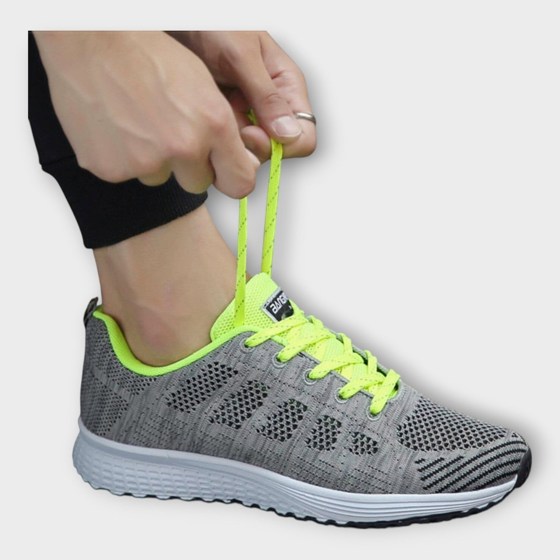 Pantofi sport cu plasă respirabilă și talpă antiderapantă