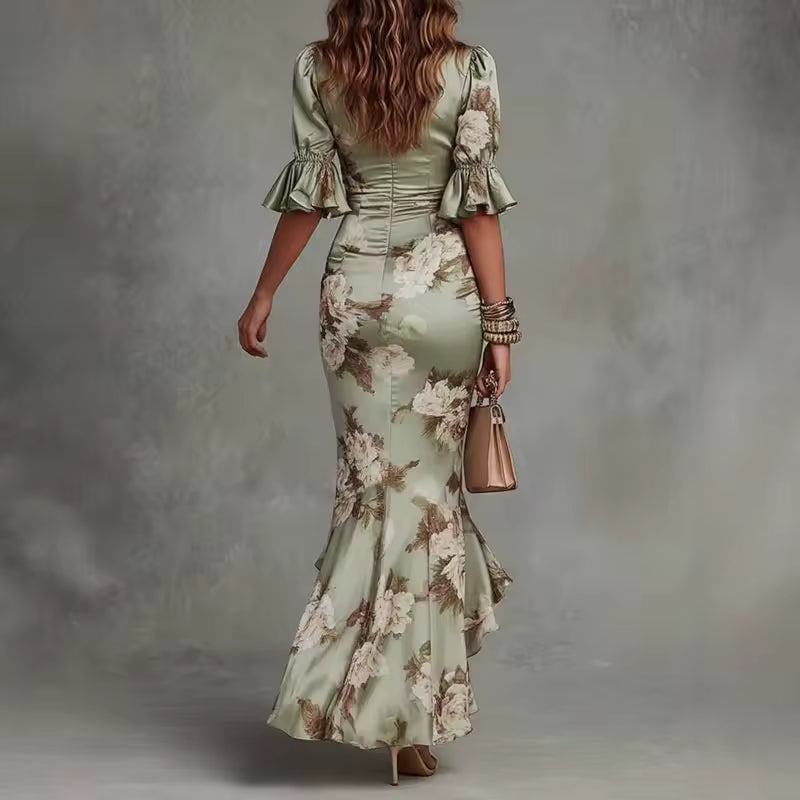 Lucía | Robe satinée asymétrique longue à motif floral