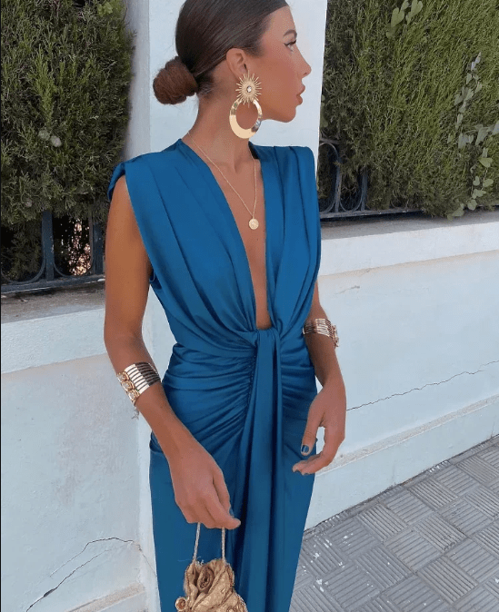 Isabelle | Robe de fête avec décolleté en V profond