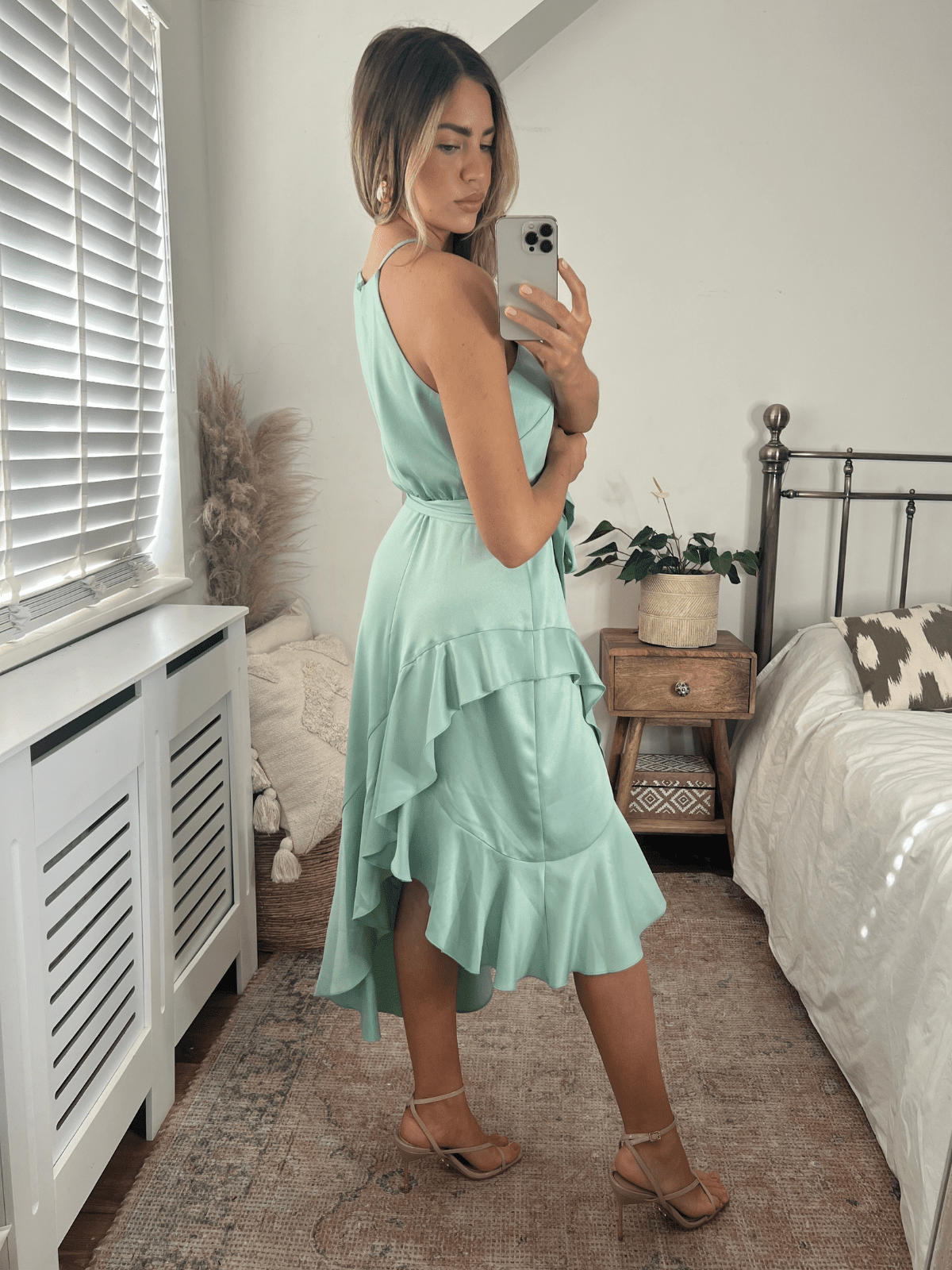 Ariana | Elegant Midi Dress